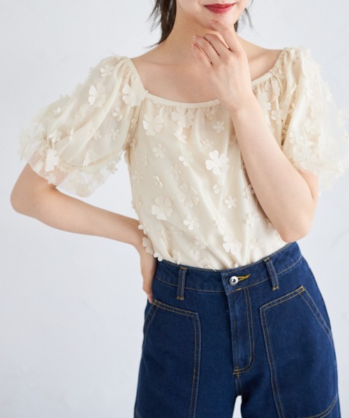 tocco closet(トッコ クローゼット)の「立体フラワー付きバルーンスリーブチュールブラウス(シャツ/ブラウス・レディース・ブラック/ライトベージュ・M)」の12枚目の写真