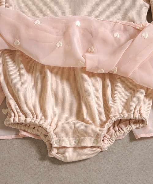 10mois（ディモワ）の「【10mois(ディモワ)】 ハート刺繍ボディオール 70cm・80cm（ロンパース・キッズ・アイボリー/ピンク・70cm/80ｃｍ）」の15枚目の写真