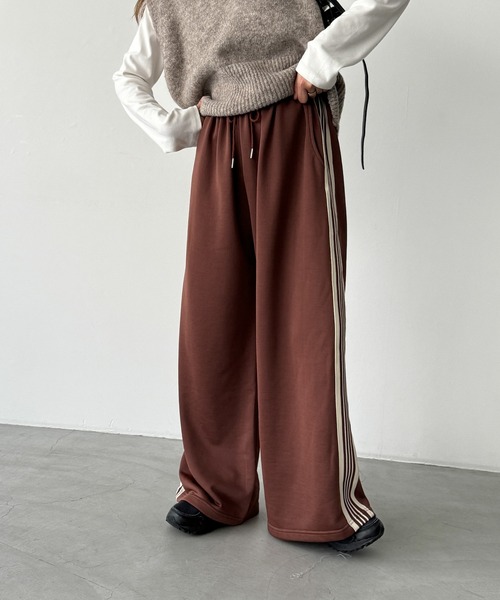 CANAL JEAN(キャナルジーン)の「El mar ワイドレッグトラックパンツ(その他パンツ・レディース・ネイビー/ブラウン・ONE SIZE)」の2枚目の写真