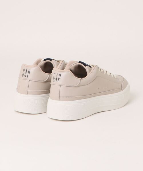 GAP(ギャップ)の「【GAP】 コートスニーカー(スニーカー・レディース・ベージュ/ホワイト/ブラック・23.0cm/24.0cm/25.0cm)」の6枚目の写真