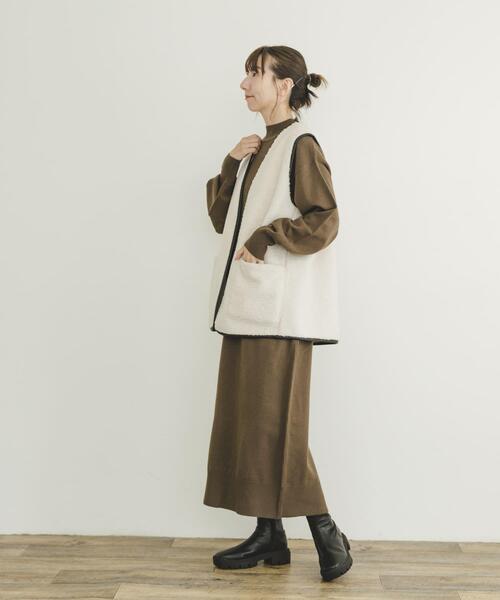ITEMS URBANRESEARCH（アイテムズ アーバンリサーチ）の「リバーシブルムートンボアベスト（その他アウター・レディース・アイボリー/モカ・FREE）」の17枚目の写真
