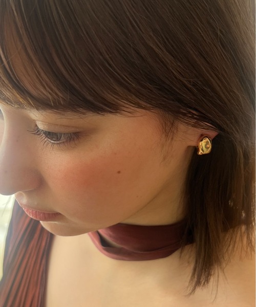 ciite'(シーテ)の「ニュアンス変形ミニフープピアス (両耳用)(ピアス(両耳用)・レディース・ゴールド/シルバー・FREE)」の6枚目の写真