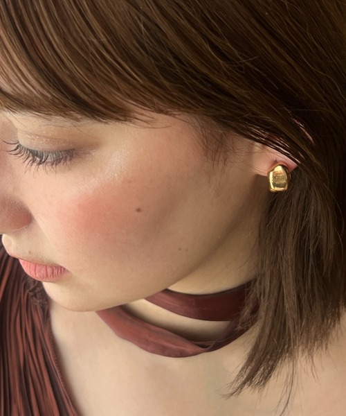 ciite'(シーテ)の「ニュアンス変形ミニフープピアス (両耳用)(ピアス(両耳用)・レディース・ゴールド/シルバー・FREE)」の15枚目の写真
