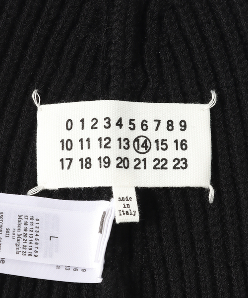 EDIFICE（エディフィス）の「Maison Margiela(メゾン マルジェラ) KnitCap S50TC0051 / S17791（ニットキャップ/ビーニー・メンズ・ブラック・FREE）」の5枚目の写真