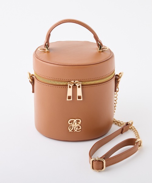 one after another NICE CLAUP（ワンアフターアナザーナイスクラップ）の「エンブレム付きバニティーバッグ（ショルダーバッグ・レディース・ブラック/アイボリー/キャメル・FREE）」の5枚目の写真