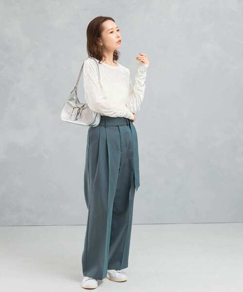 URBAN RESEARCH ROSSO WOMEN(アーバンリサーチ ロッソ)の「『WEB限定』クラッシュベロアシャーリングカットソー(Tシャツ/カットソー・レディース・ネイビー/ホワイト・FREE)」の8枚目の写真