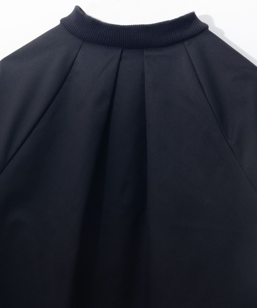 HusHusH(ハッシュアッシュ)の「HusHusH 変形Aラインシルエット MA-1タイプ中綿ブルゾン アウター(ブルゾン・レディース・キャメル/ブラック・M/L)」の17枚目の写真