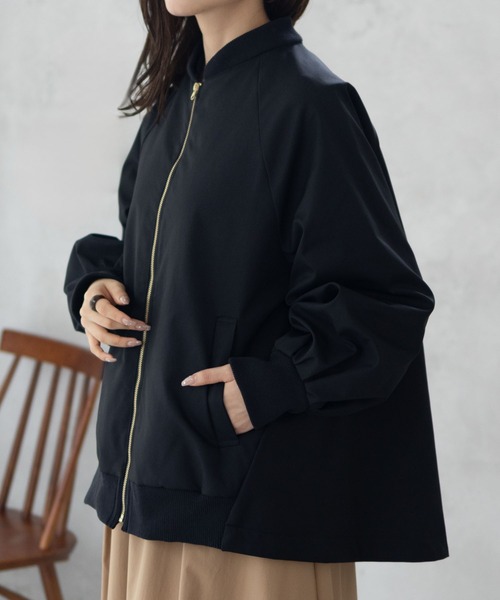 HusHusH(ハッシュアッシュ)の「HusHusH 変形Aラインシルエット MA-1タイプ中綿ブルゾン アウター(ブルゾン・レディース・キャメル/ブラック・M/L)」の7枚目の写真