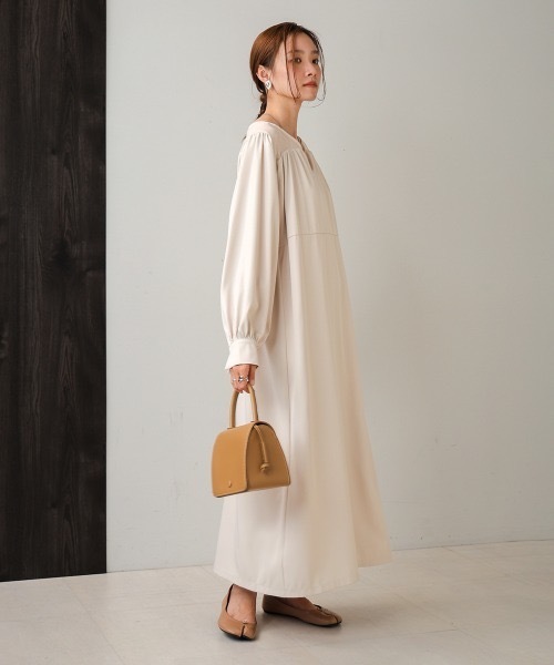 Bab(バブ)の「バックリボンボリュームスリーブワンピース(ワンピース・レディース・キャメル/ホワイト系その他/ブラック・M)」の11枚目の写真