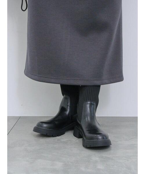 Samansa Mos2 blue（サマンサモスモスブルー）の「【ふっくらクッション】厚底ニットブーツ（ブーツ・レディース・ライトベージュ/ブラック・M/L）」の4枚目の写真