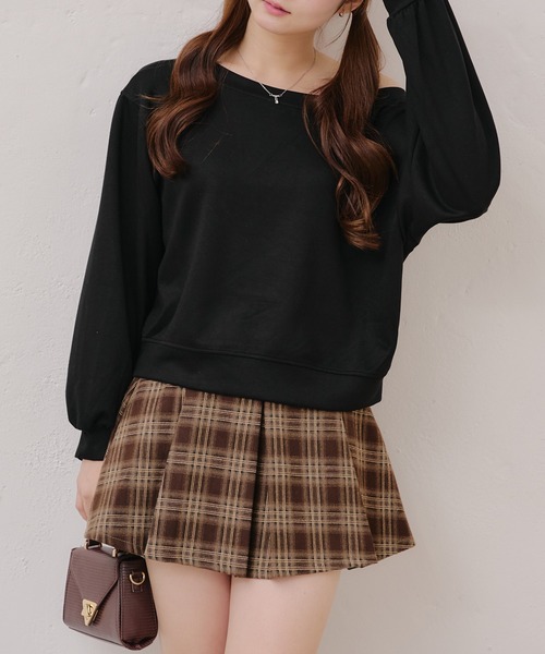 continuer de NICE CLAUP（コンティニューデナイスクラップ）の「【ZOZO限定/インフルエンサー企画】ワンショルトップス（スウェット・レディース・グレー/オフホワイト/ブラック・FREE）」の20枚目の写真