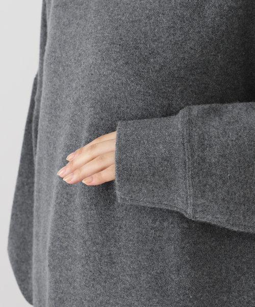 FRAMeWORK(フレームワーク)の「EXTREME CASHMERE X/エクストリームカシミヤ SWEAT(ニット/セーター・レディース・チャコールグレー・FREE)」の14枚目の写真
