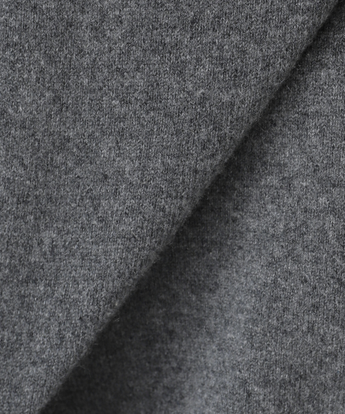 FRAMeWORK(フレームワーク)の「EXTREME CASHMERE X/エクストリームカシミヤ SWEAT(ニット/セーター・レディース・チャコールグレー・FREE)」の5枚目の写真
