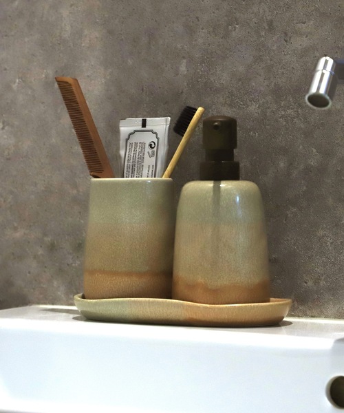 a.depeche（アデペシュ）の「【a.depeche/アデペシュ】ソープディスペンサー　eclat soap dispenser soil　おしゃれなギフトに最適！（インテリア雑貨・レディース・ブラウン・FREE）」の4枚目の写真