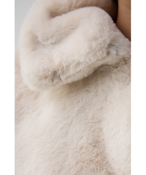 AZUL by moussy（アズールバイマウジー）の「ファーショートコート（ブルゾン・レディース・アイボリー/ブラック・FREE）」の11枚目の写真