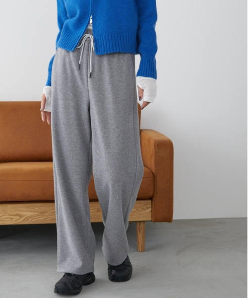 Auntie Rosa Holiday(アンティローザホリデー)の「フリース裏起毛ワイドパンツ / サイズ展開あり(スウェットパンツ・レディース・アイボリー/ブラック/グレー・SMALL/MEDIUM)」の16枚目の写真
