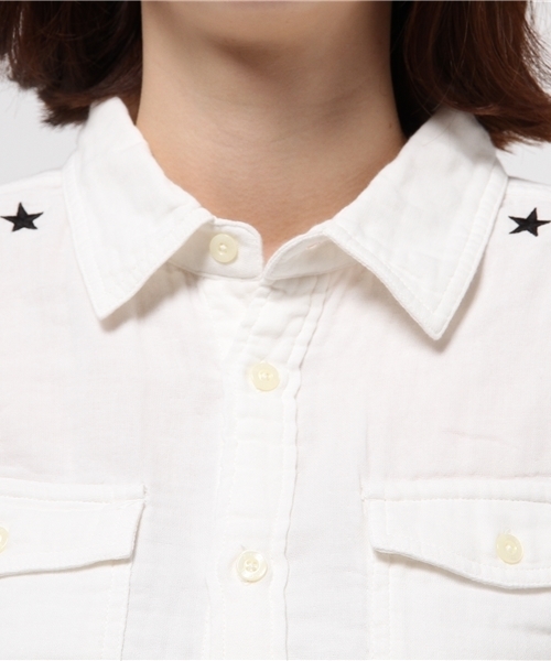 X-girl(エックスガール)の「GAUZE RELAXED SHIRT(シャツ/ブラウス・レディース・ホワイト/ピンク/ネイビー/オリーブ・1/2)」の7枚目の写真