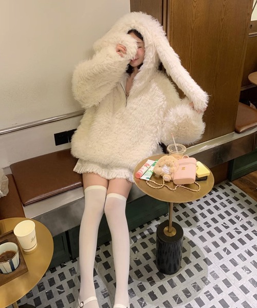 Mejoul（メジュール）の「もこもこ うさみみ ボアファージップパーカー（ブルゾン・レディース・アイボリー/ピンク・M/S）」の4枚目の写真