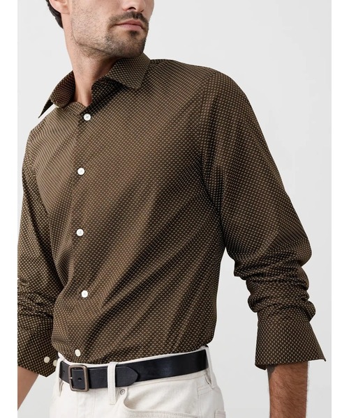 BANANA REPUBLIC FACTORY STORE(バナナリパブリック ファクトリーストア)の「BANANA REPUBLIC FACTORY STORE スリムドレスシャツ(シャツ/ブラウス・メンズ・ブルー系その他/ピンク/ブルー/ピンク系その他/ネイビー/ブラウン/ブラウン系その他/レッド系その他/バーガンディー/チャコールグレー/ブルー系その他2/ライトブルー/ブルー系その他3/マルチ/ピンク系その他2/チェック・M/L/XL/S)」の4枚目の写真