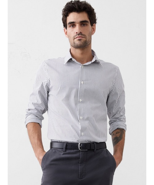 BANANA REPUBLIC FACTORY STORE(バナナリパブリック ファクトリーストア)の「BANANA REPUBLIC FACTORY STORE スリムドレスシャツ(シャツ/ブラウス・メンズ・ブルー系その他/ピンク/ブルー/ピンク系その他/ネイビー/ブラウン/ブラウン系その他/レッド系その他/バーガンディー/チャコールグレー/ブルー系その他2/ライトブルー/ブルー系その他3/マルチ/ピンク系その他2/チェック・M/L/XL/S)」の3枚目の写真