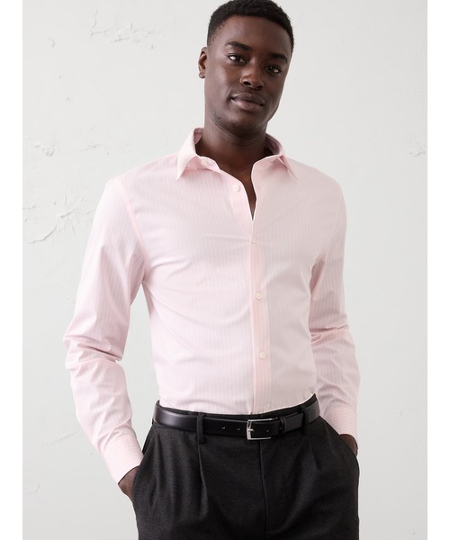 BANANA REPUBLIC FACTORY STORE(バナナリパブリック ファクトリーストア)の「BANANA REPUBLIC FACTORY STORE スリムドレスシャツ(シャツ/ブラウス・メンズ・ブルー系その他/ピンク/ブルー/ピンク系その他/ネイビー/ブラウン/ブラウン系その他/レッド系その他/バーガンディー/チャコールグレー/ブルー系その他2/ライトブルー/ブルー系その他3/マルチ/ピンク系その他2/チェック・M/L/XL/S)」の12枚目の写真
