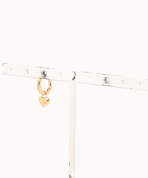 FOSSIL(フォッシル)の「フォッシル アクセサリー レディース ピアス JF04859710(ピアス(両耳用)・レディース・GOLD・FREE)」の4枚目の写真