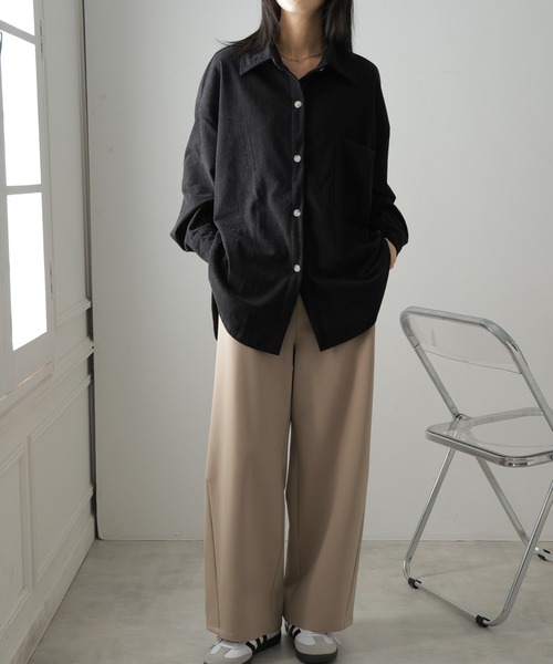 Doula Doula(ドゥーラドゥーラ)の「カーブワイドスラックス(スラックス・レディース・ベージュ/ブラック・マルチサイズ)」の2枚目の写真