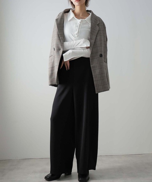 Doula Doula(ドゥーラドゥーラ)の「カーブワイドスラックス(スラックス・レディース・ベージュ/ブラック・マルチサイズ)」の1枚目の写真