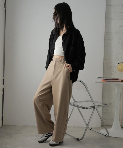 Doula Doula(ドゥーラドゥーラ)の「カーブワイドスラックス(スラックス・レディース・ベージュ/ブラック・マルチサイズ)」の5枚目の写真