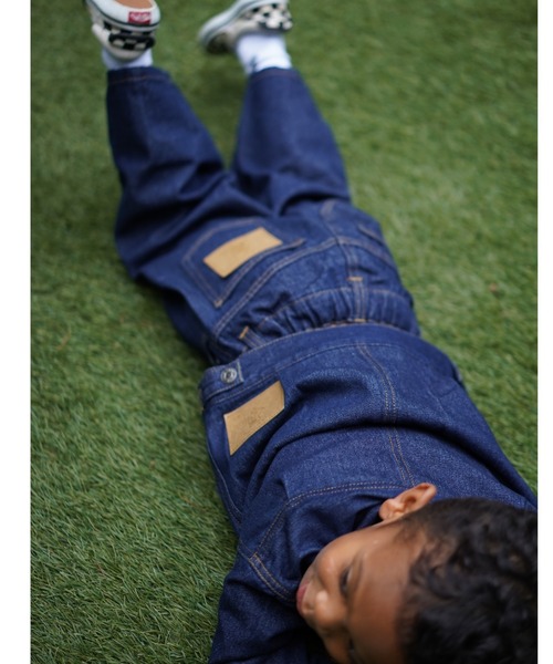 Catchup(ケチャップ)の「【Catchup】デニムパンツ(デニムパンツ・キッズ・ネイビー/サックスブルー・150cm/100㎝/110㎝/120㎝/130㎝/140㎝)」の2枚目の写真