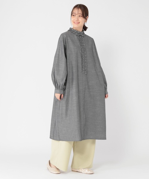 studio CLIP（スタディオクリップ）の「ダンガリーフリルワンピース（ワンピース・レディース・ブラック/ブルー・FREE）」の8枚目の写真