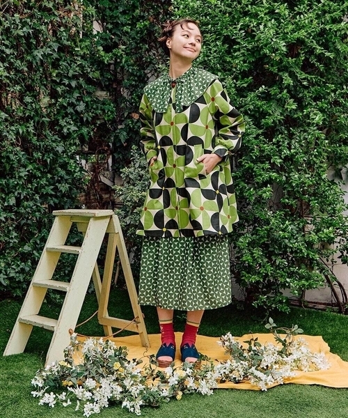 Jocomomola（ホコモモラ）の「Verde manzana プリントノーカラーコート（その他アウター・レディース・グリーン・40）」の3枚目の写真