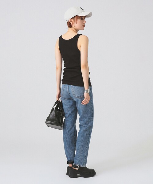 Ray BEAMS（レイビームス）の「ベーシック リブ タンクトップ（タンクトップ・レディース・ホワイト/ダークブラウン/ブラック・ONE SIZE）」の5枚目の写真