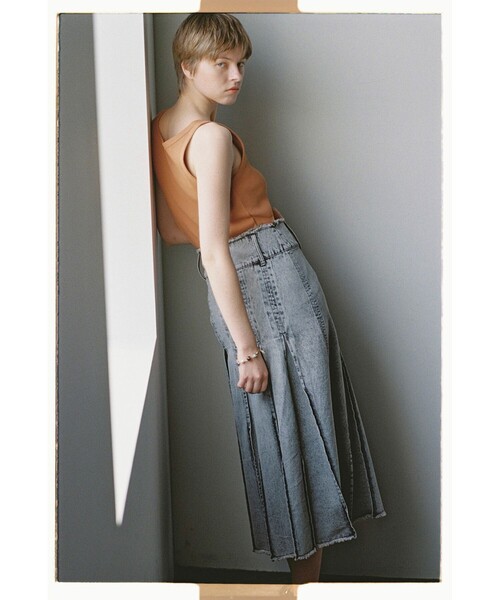 Ray BEAMS（レイビームス）の「ベーシック リブ タンクトップ（タンクトップ・レディース・ホワイト/ダークブラウン/ブラック・ONE SIZE）」の10枚目の写真