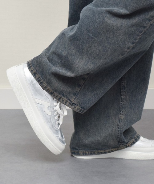 inter-chaussures（インターショシュール）の「【patgoa】アドバン加工レザースニーカー(E55003)（スニーカー・レディース・シルバー/ゴールド・35/36/37/38/39）」の2枚目の写真
