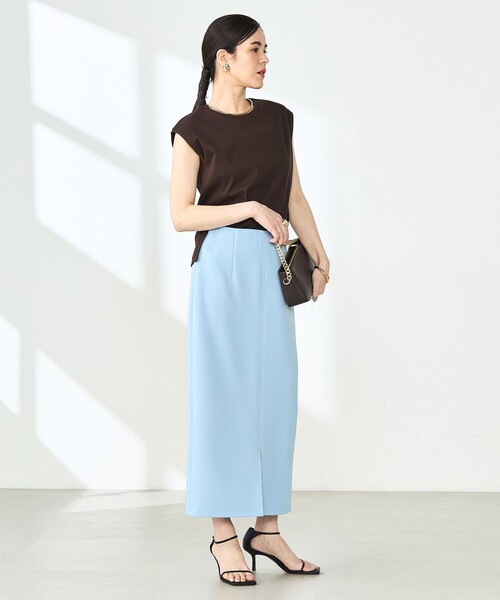 NOLLEY’S Sophi（ノーリーズソフィ）の「W&W ノースリーブプルオーバーカットソー（Tシャツ/カットソー・レディース・ブラック/チャコールグレー/ホワイト/ダークブラウン・38）」の6枚目の写真