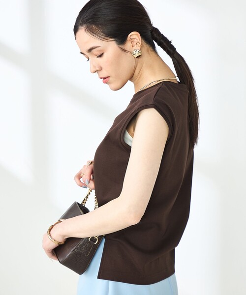 NOLLEY’S Sophi（ノーリーズソフィ）の「W&W ノースリーブプルオーバーカットソー（Tシャツ/カットソー・レディース・ブラック/チャコールグレー/ホワイト/ダークブラウン・38）」の9枚目の写真