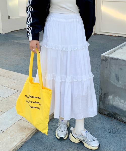 everycoco(エブリーココ)の「フリルレースティアードロングスカート(スカート・レディース・ホワイト・FREE)」の5枚目の写真