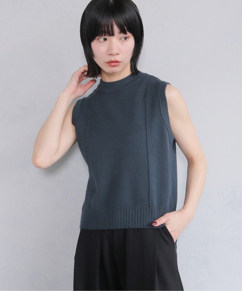 cheriella(シェリエラ)の「【cheriella】ライン切り替えノースリーブニット LINE SWITCH SLEEVELESS KNIT(ニット/セーター・レディース・ブルー系その他/キナリ/ブラック・M)」の1枚目の写真