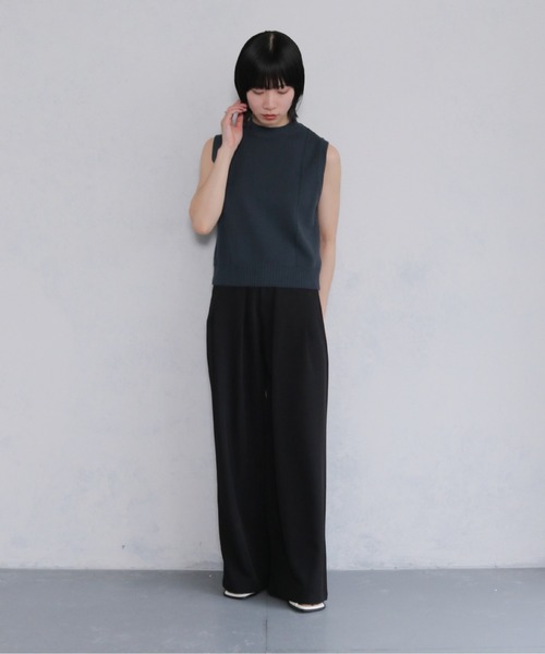 cheriella(シェリエラ)の「【cheriella】ライン切り替えノースリーブニット LINE SWITCH SLEEVELESS KNIT(ニット/セーター・レディース・ブルー系その他/キナリ/ブラック・M)」の13枚目の写真