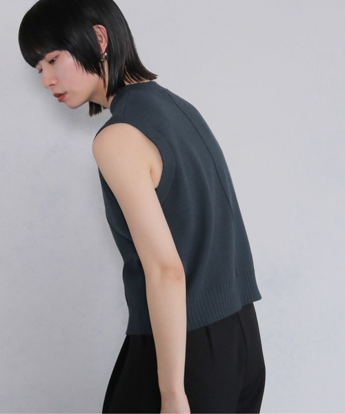 cheriella(シェリエラ)の「【cheriella】ライン切り替えノースリーブニット LINE SWITCH SLEEVELESS KNIT(ニット/セーター・レディース・ブルー系その他/キナリ/ブラック・M)」の9枚目の写真