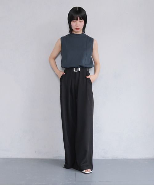 cheriella(シェリエラ)の「【cheriella】ライン切り替えノースリーブニット LINE SWITCH SLEEVELESS KNIT(ニット/セーター・レディース・ブルー系その他/キナリ/ブラック・M)」の4枚目の写真