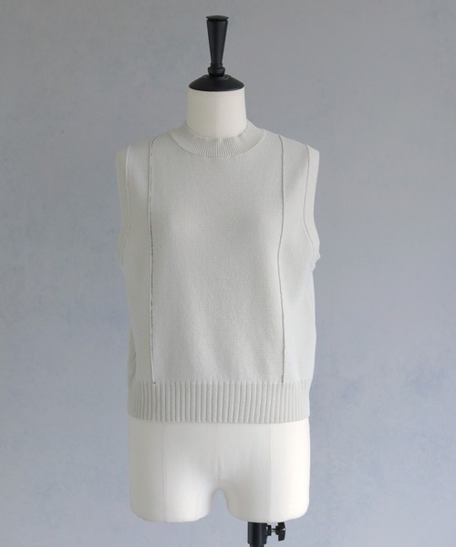 cheriella(シェリエラ)の「【cheriella】ライン切り替えノースリーブニット LINE SWITCH SLEEVELESS KNIT(ニット/セーター・レディース・ブルー系その他/キナリ/ブラック・M)」の16枚目の写真