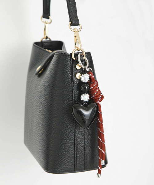 URBAN RESEARCH Sonny Label(アーバンリサーチサニーレーベル)の「ハートコードチャーム(チャーム・レディース・レッド/ブラック/シルバー・ONE)」の2枚目の写真