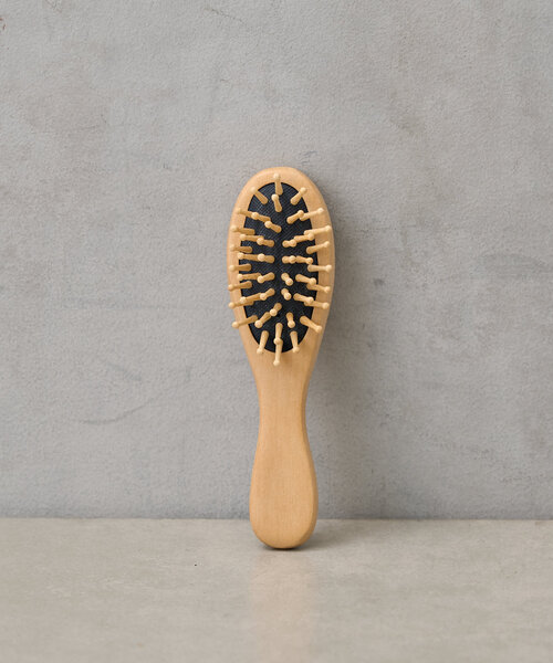 BIRTHDAY BAR(バースデイバー)の「【&wakan アンドワカン】 スカルプブラシ(ヘアオイル/ヘアミルク・レディース・ブラウン・0)」の3枚目の写真