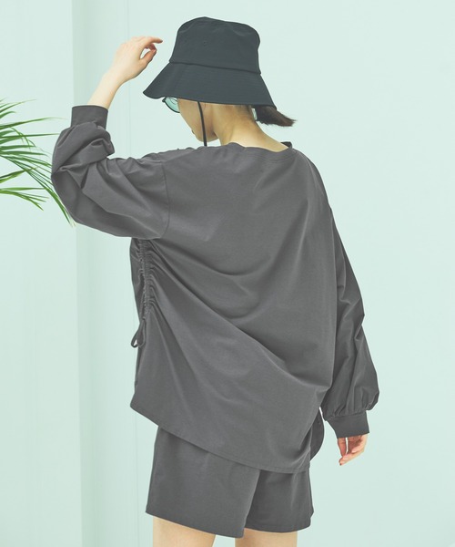 LAKOLE(ラコレ)の「【多機能ウェア】ラッシュガードドロストプルオーバー / 291765(ラッシュガード・レディース・モカ/オフホワイト/チャコールグレー・FREE)」の12枚目の写真