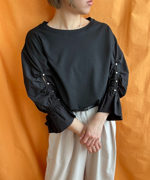 LHELBIE（レルビエ）の「ブラウススリーブトップス（Tシャツ/カットソー・レディース・ブラック/オフホワイト/ブルー・M）」の4枚目の写真