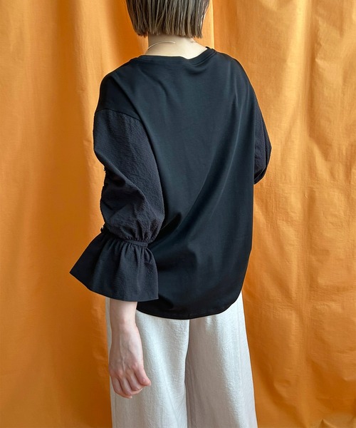 LHELBIE（レルビエ）の「ブラウススリーブトップス（Tシャツ/カットソー・レディース・ブラック/オフホワイト/ブルー・M）」の13枚目の写真