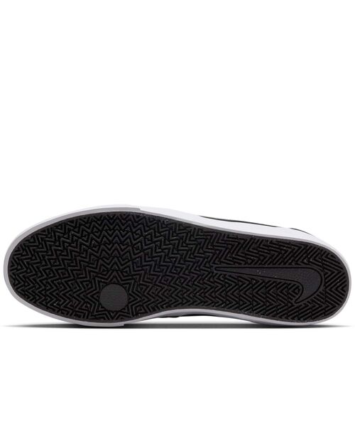 NIKE（ナイキ）の「ナイキ チャージ スエード メンズシューズ / Nike Charge Suede Men's Shoes IB2750-001 Black（スニーカー・メンズ・ブラック・30/29.5/29/28.5/25.5/25/24.5/24/28/27.5/27/26.5/26）」の2枚目の写真