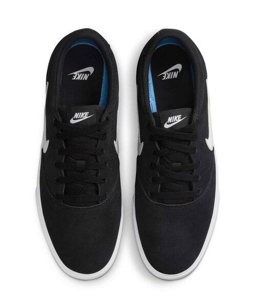 NIKE（ナイキ）の「ナイキ チャージ スエード メンズシューズ / Nike Charge Suede Men's Shoes IB2750-001 Black（スニーカー・メンズ・ブラック・30/29.5/29/28.5/25.5/25/24.5/24/28/27.5/27/26.5/26）」の4枚目の写真